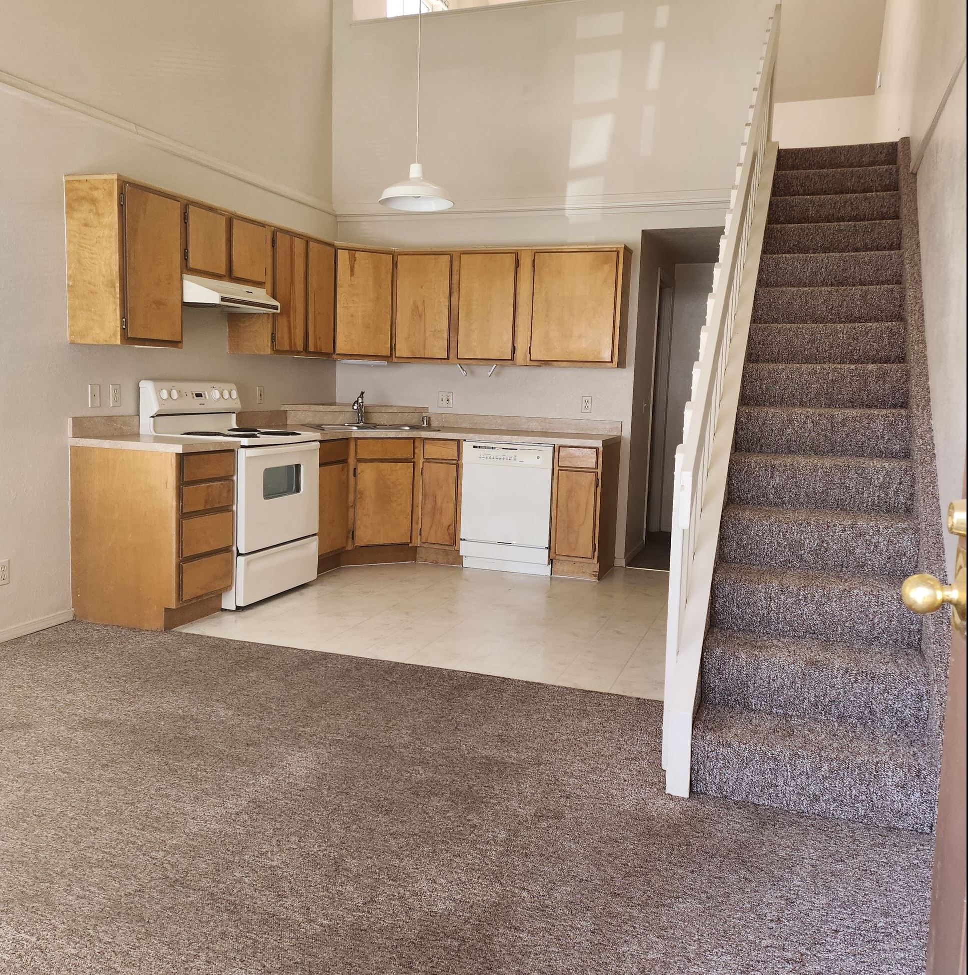 Available Units For Rent at Truscott and Aspen Country Inn!